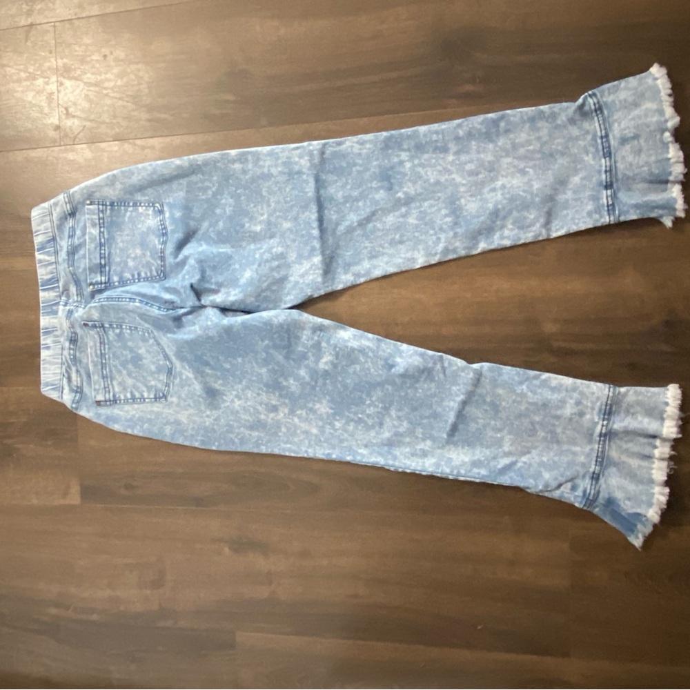 HUE Light Blue Flare Jeans - Picture 3 of 5